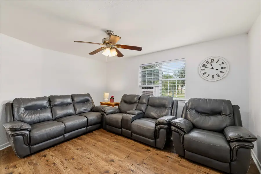 1303 Avenue D, Brownwood, TX 76801 - #3