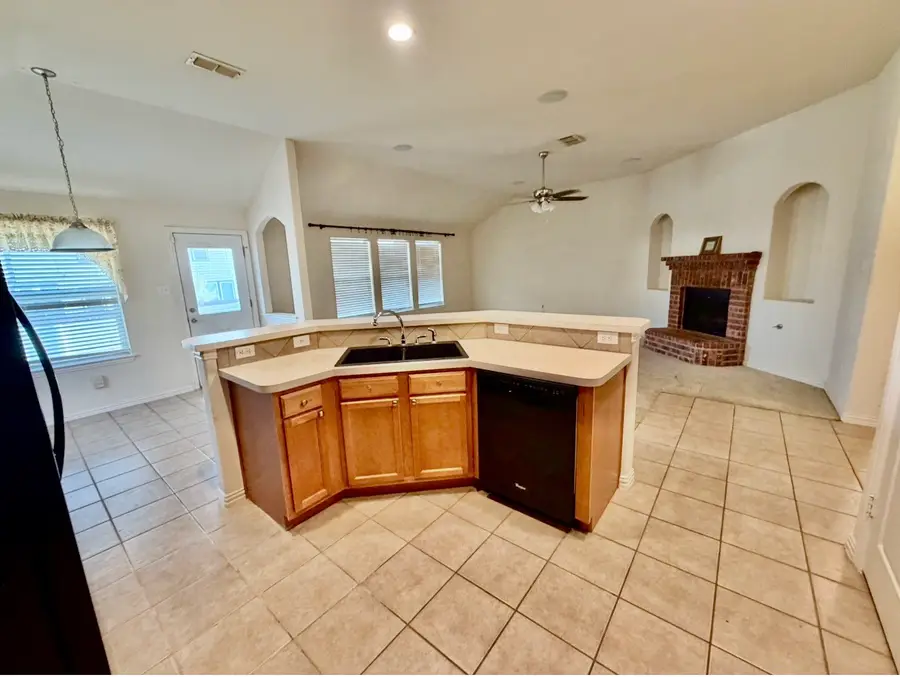 6633 Sierra Madre Drive, Fort Worth, TX 76179 - #2