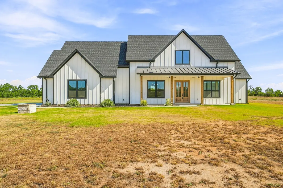 8140 Lavender Road, Springtown, TX 76082 - #1