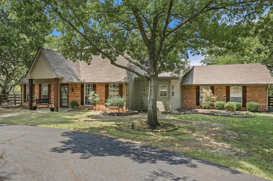 1806 Carriage Estates Road, Sherman, TX 75092 - #2