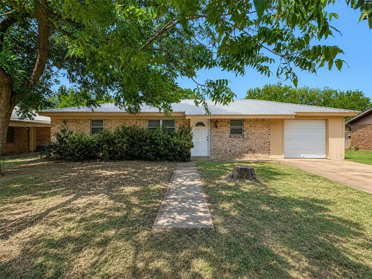 909 N Avenue K, Haskell, TX 79521 - #1