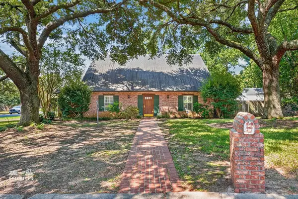 10130 Thornwood Drive, Shreveport, LA 71106