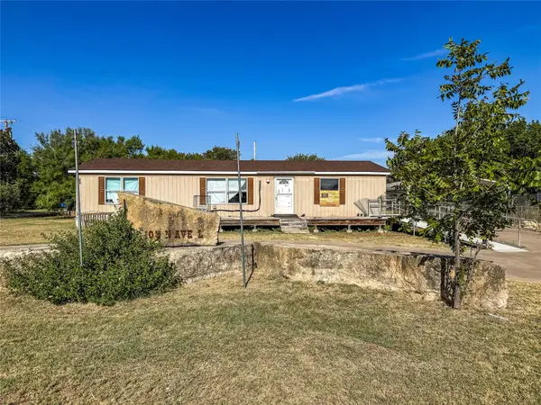 105 N Avenue L, Haskell, TX 79521