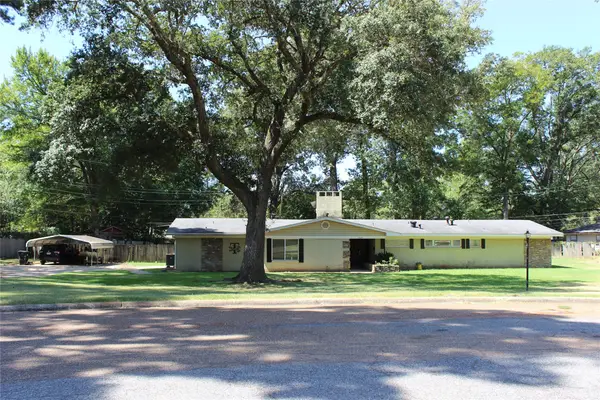 707 Browning Drive, Springhill, LA 71075