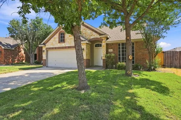 6164 Shad Drive, Fort Worth, TX 76179