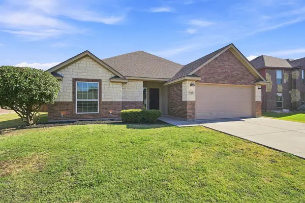 1720 Lakeway Drive, Cleburne, TX 76033