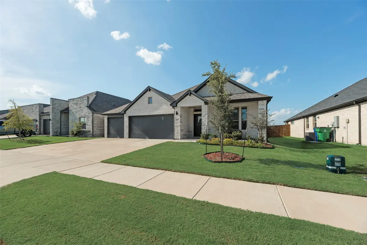 433 Leopold Trail, Waxahachie, TX 75165 - #1