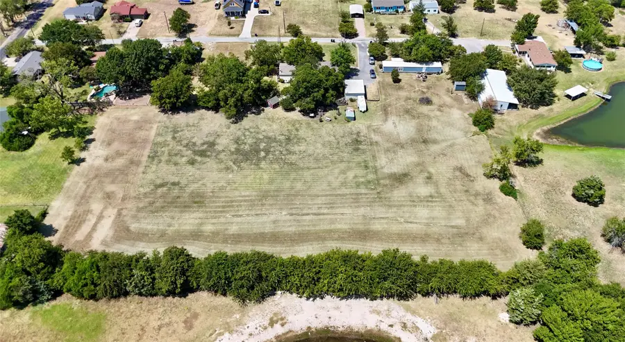 610 N 9th Street, Gunter, TX 75058 - #3