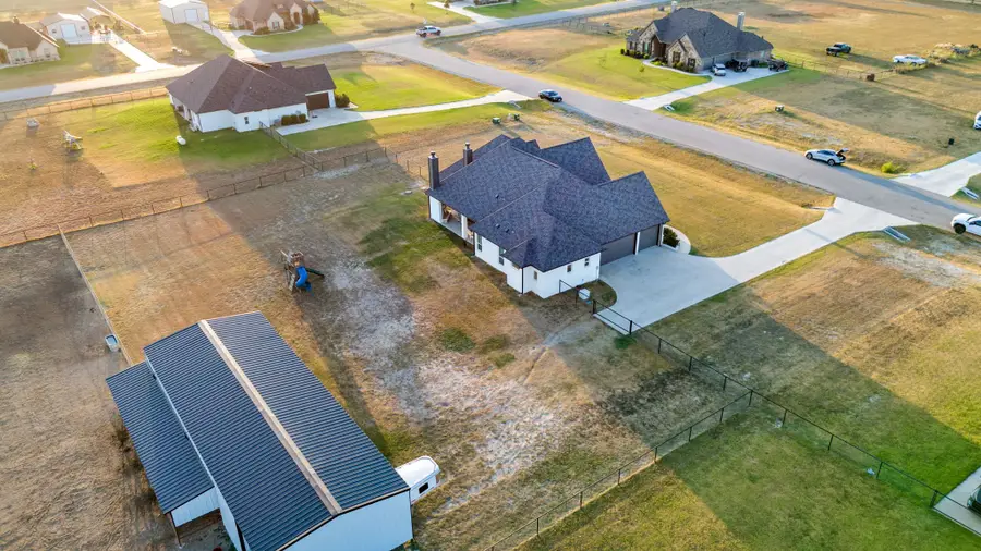 114 Chisos Drive, Decatur, TX 76234 - #3