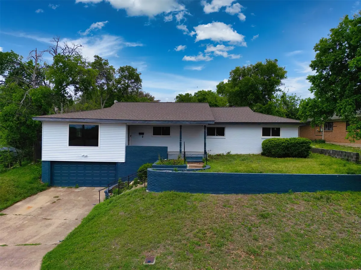 7401 Trimble Drive, Fort Worth, TX 76134 - #1