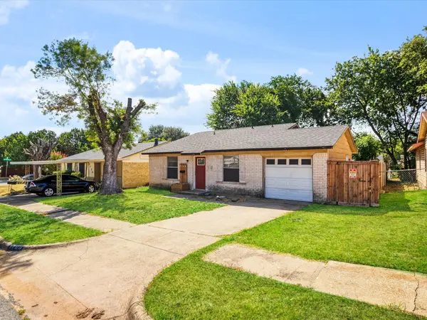 3760 Stagecoach Trail, Dallas, TX 75241