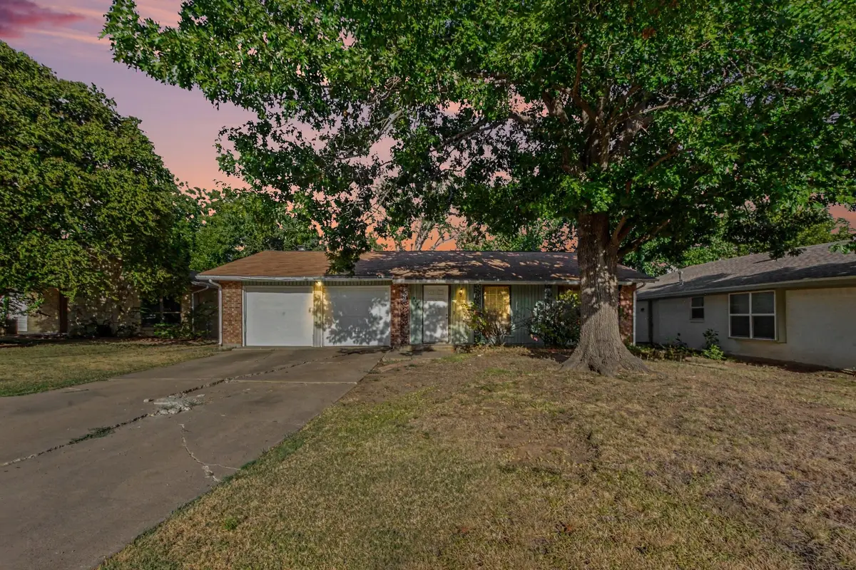 3432 Whippoorwill Lane, Irving, TX 75062 - #1