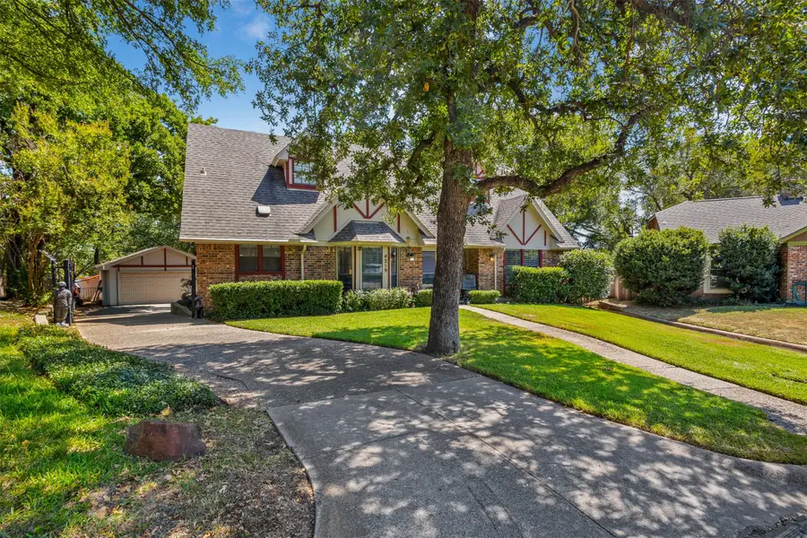 4219 Pleasant Oaks Court, Arlington, TX 76016 - #2