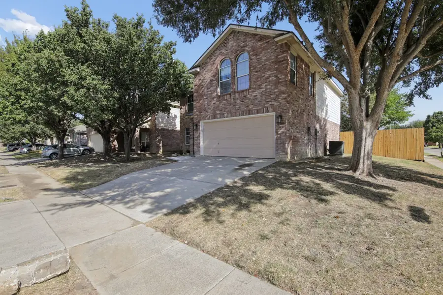 5533 Spring Ridge Drive, Watauga, TX 76137 - #2