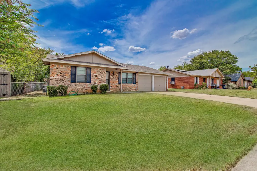 509 NW Renfro Street, Burleson, TX 76028 - #2