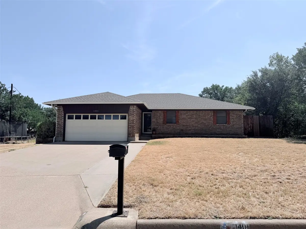 1401 Preston Trail Court, Graham, TX 76450 - #1