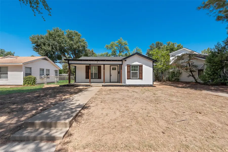 6617 Greenlee Street, Fort Worth, TX 76112 - #2