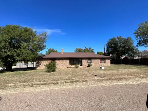 1001 E White Street, Hamilton, TX 76531