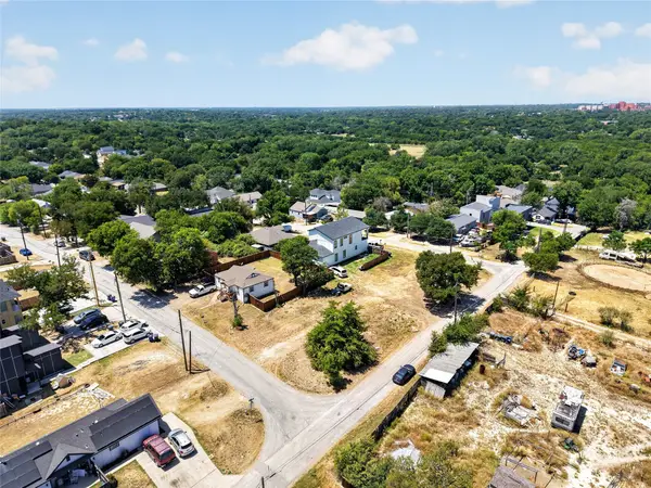 2741 Camel Court, Dallas, TX 75241