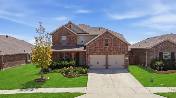 5501 Tuxbury Pond Drive, Fort Worth, TX 76179