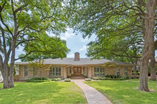 313 Arborcrest Drive, Richardson, TX 75080