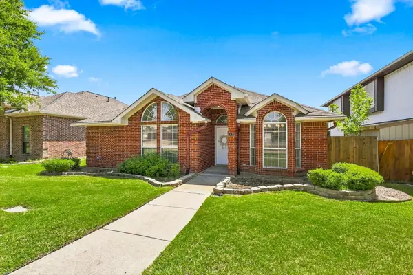 1432 Saint Gallen Lane, Lewisville, TX 75067