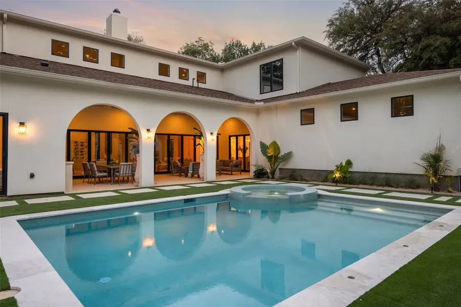 8215 San Cristobal Drive, Dallas, TX 75218 - #2