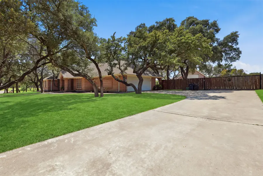 128 Oakwood Court, Lakeside, TX 76135 - #2