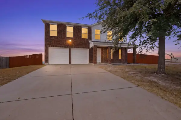 1607 Harbor View Road, Glenn Heights, TX 75154