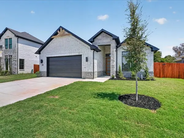 118 Emma Street, Red Oak, TX 75154