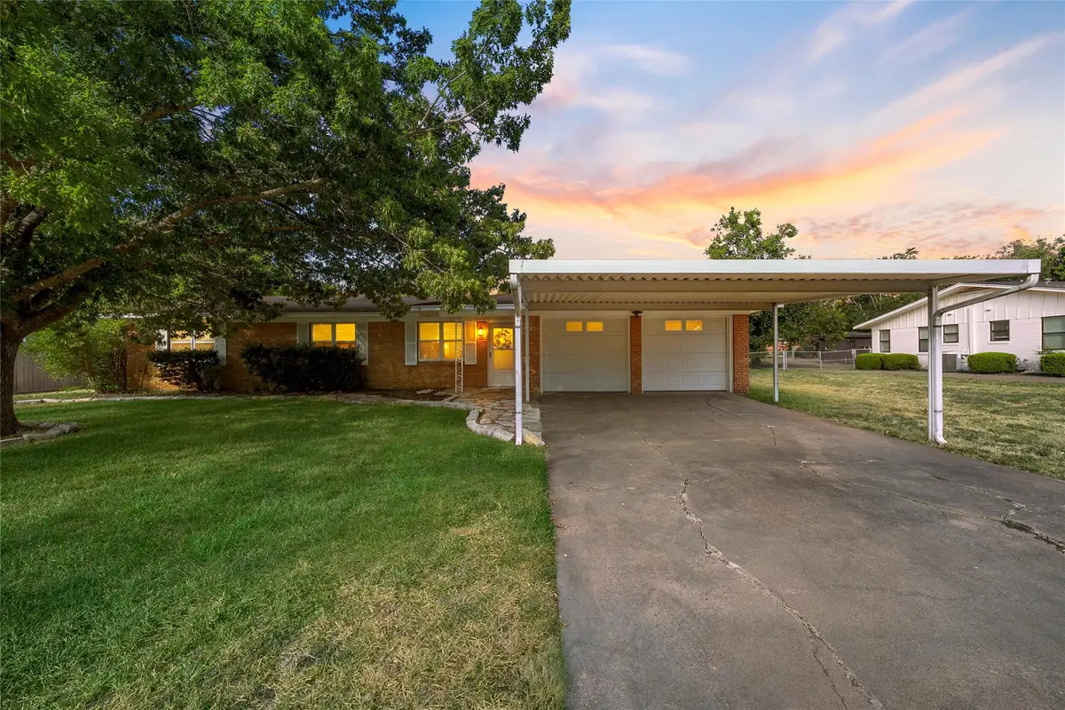 316 Cranbrook Drive, Woodway, TX 76712 - #1