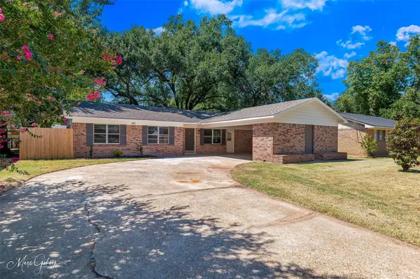 505 Meadowbrook Lane, Shreveport, LA 71105