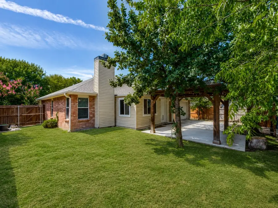 2091 Briarcliff Road, Lewisville, TX 75067 - #3