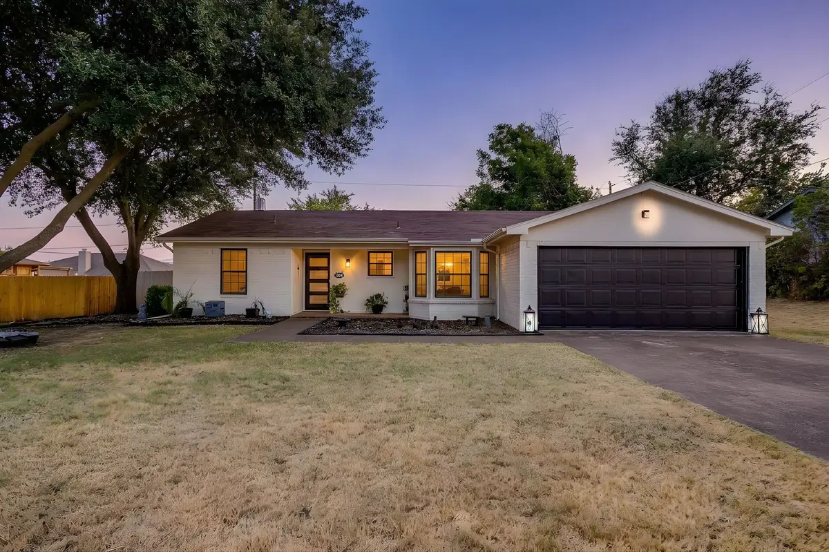 1304 Augusta Road, Benbrook, TX 76126 - #1