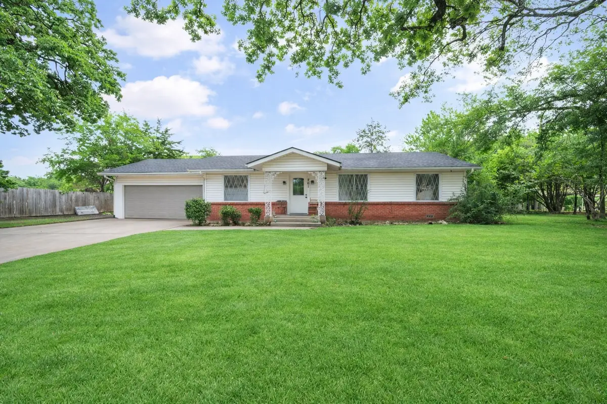 201 Hardy Avenue, Corsicana, TX 75110 - #1