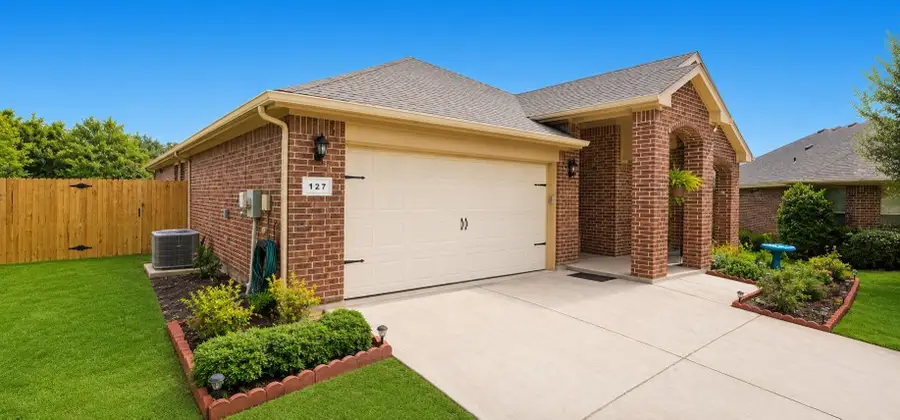 127 Creekview Drive, Azle, TX 76020 - #3