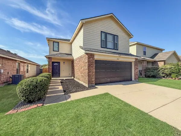 4913 Waterford Drive, Fort Worth, TX 76179