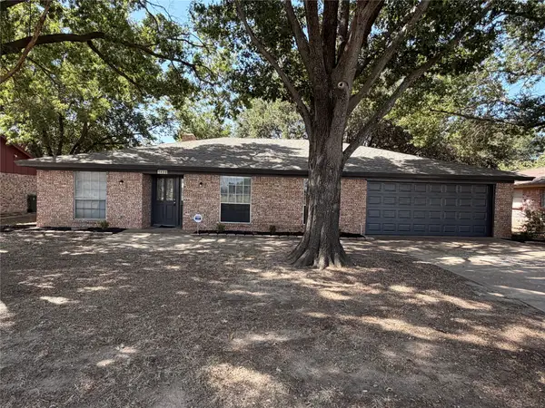 7428 Bogart Drive, North Richland Hills, TX 76180