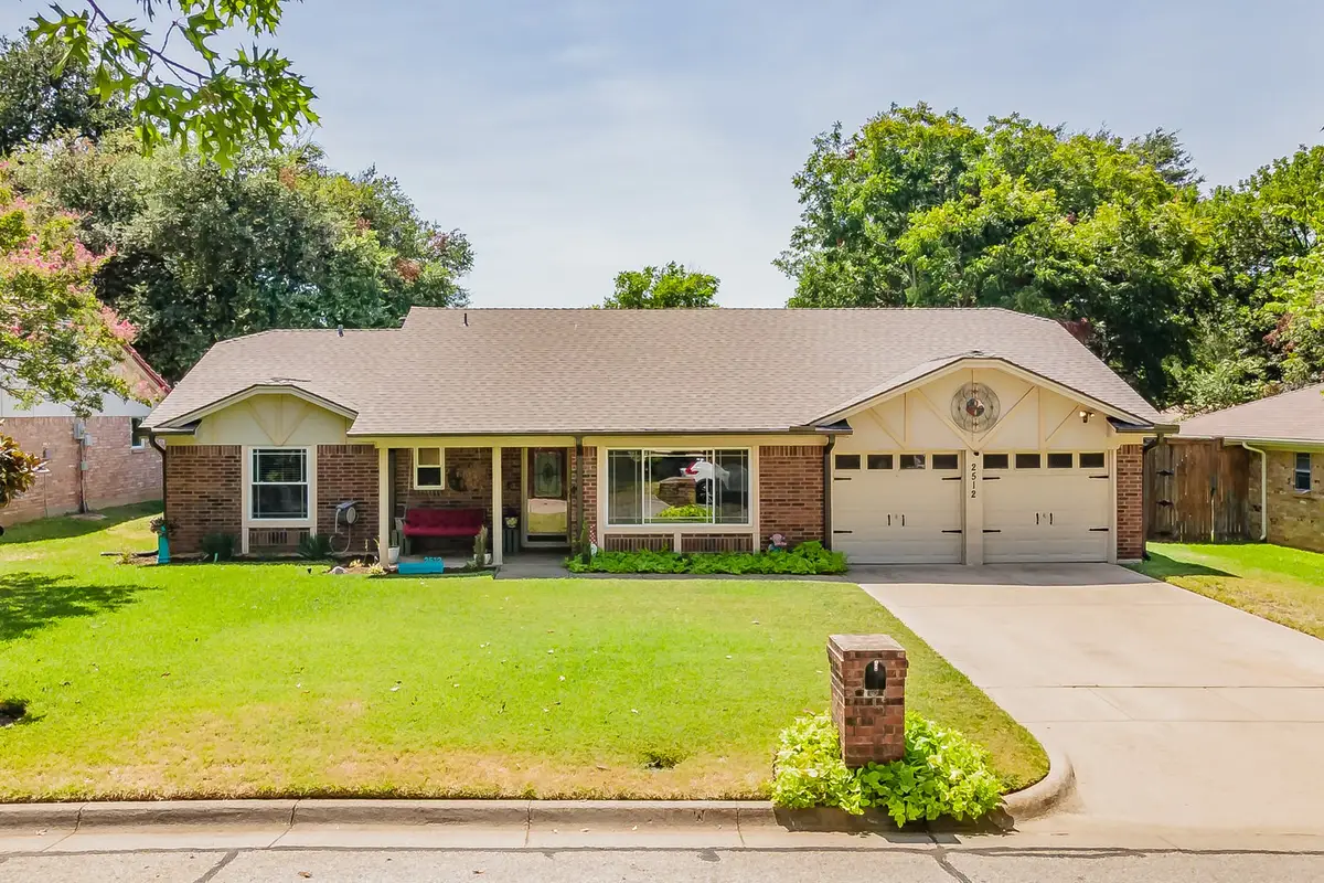 2512 Glassboro Circle, Arlington, TX 76015 - #1