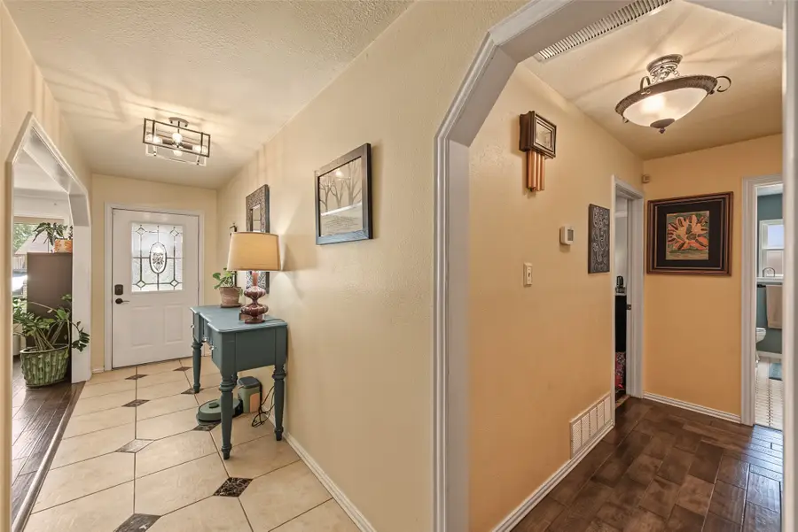 2512 Glassboro Circle, Arlington, TX 76015 - #3