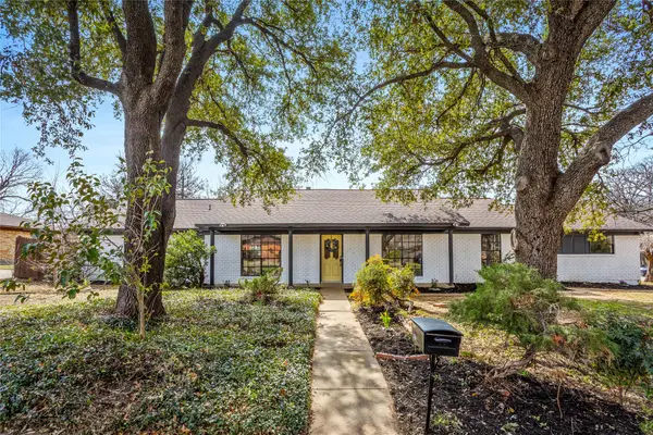 1708 Park Ridge Terrace, Arlington, TX 76012