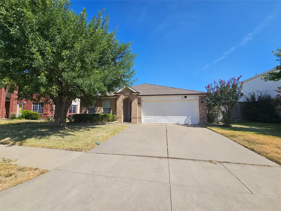 1407 Autumncrest Drive, Arlington, TX 76002 - #2