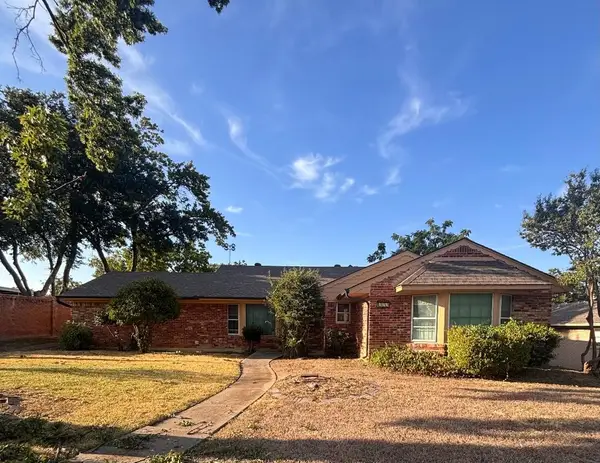 922 British Boulevard, Grand Prairie, TX 75050