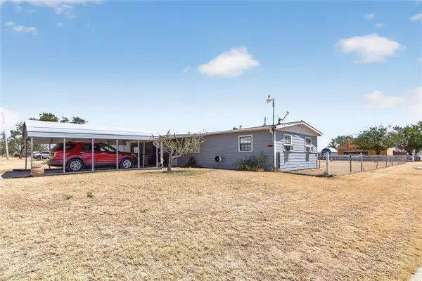 1331 Avenue G, Anson, TX 79501