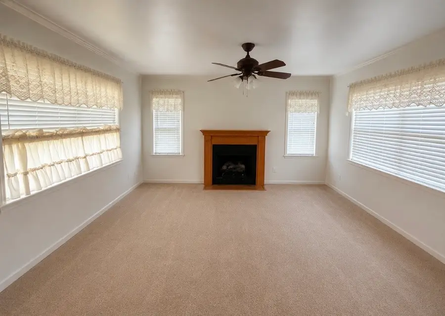 803 Spring Street, Springhill, LA 71075 - #3