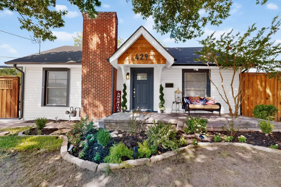 429 S Walker Street, Mesquite, TX 75149 - #2