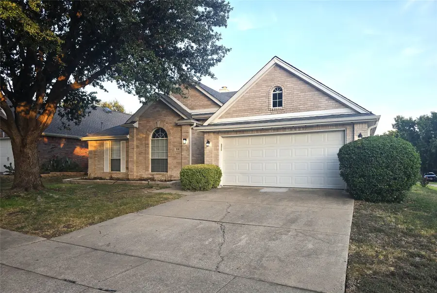 5200 White Hills Drive, Fort Worth, TX 76137 - #2