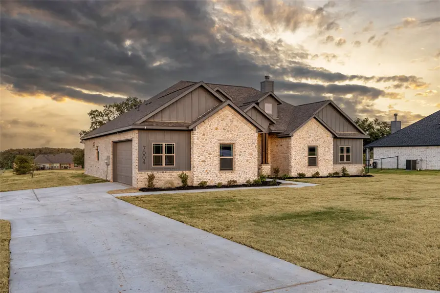 7004 Ranch View Place, Springtown, TX 76082 - #2