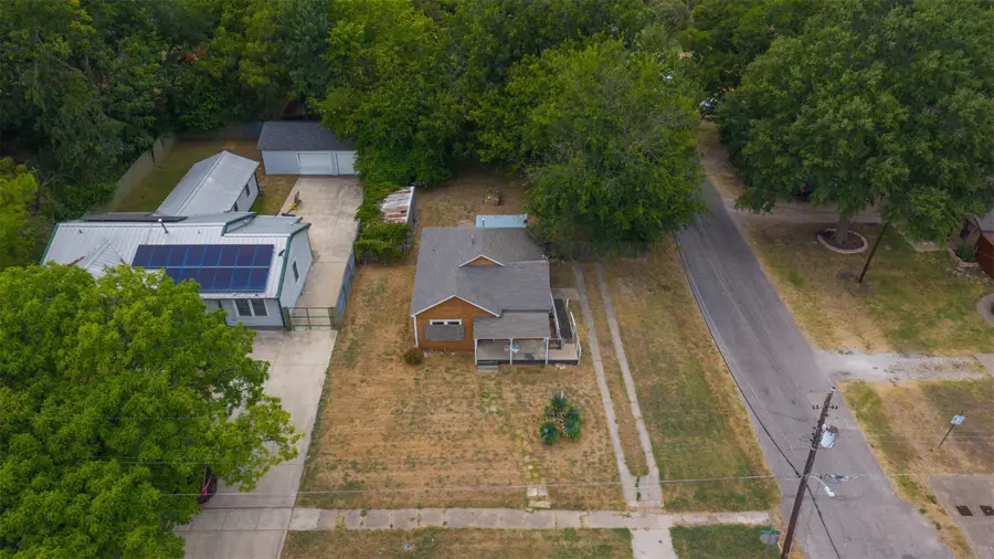 905 N Frances Street, Terrell, TX 75160 - #2