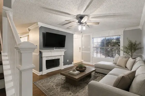 1754 Circle Creek Drive, Lewisville, TX 75067